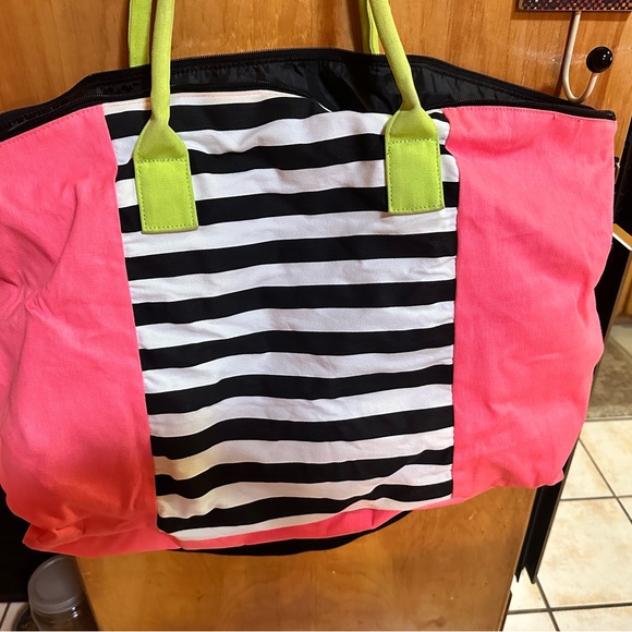 Victoria’s Secret Tote Bag - Picture 2 of 3